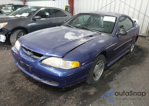 1998 Ford Mustang z USA, uszkodzony, nr VIN 1FAFP404XWF175772